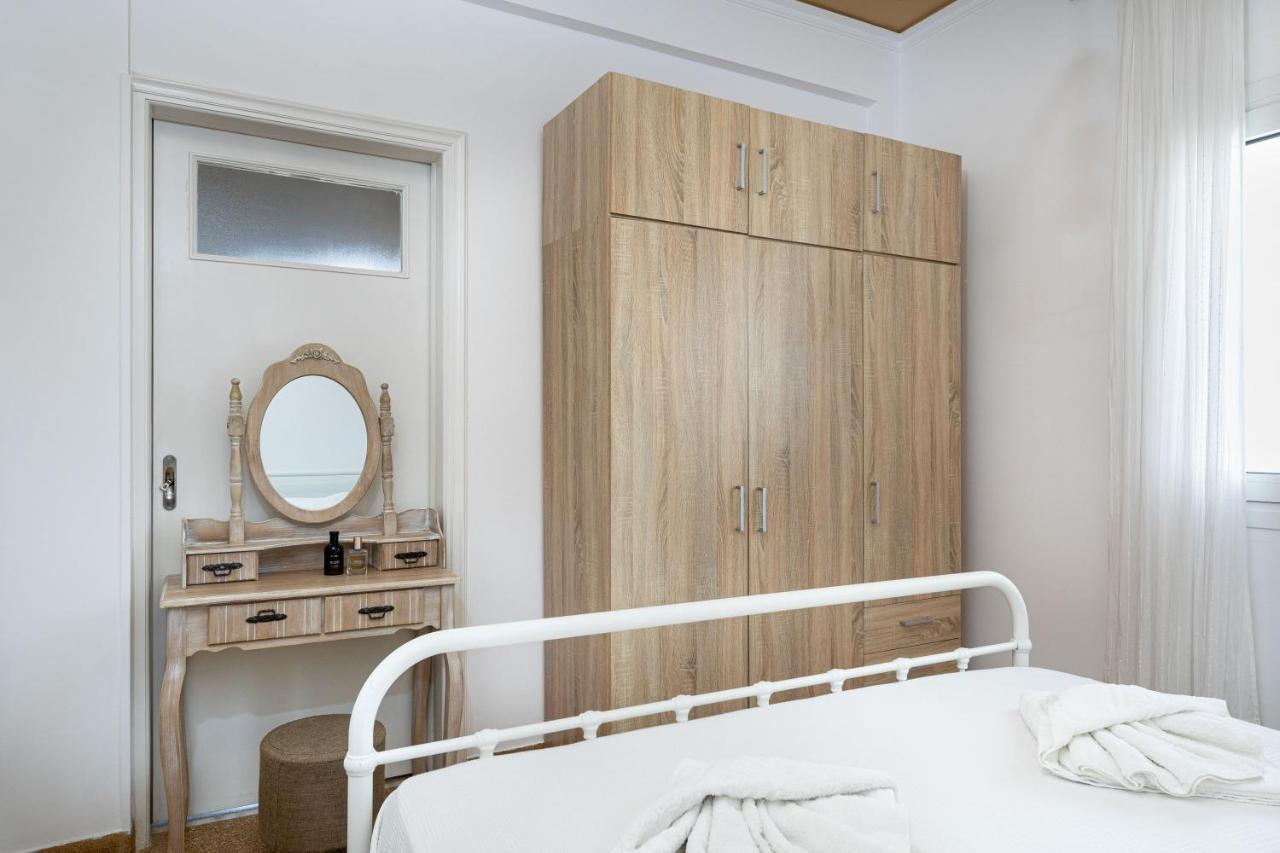 Breeze One Bedroom Apartment By Blupine Athens Ngoại thất bức ảnh